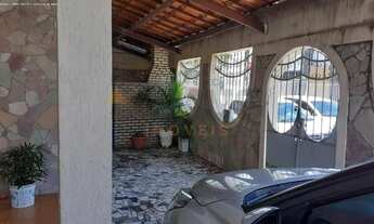 Imagem 4: Confira! Casa no Luzia Para Venda Com . 2 Vagas de Garagem