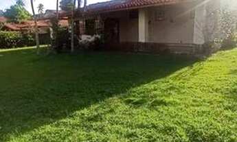 Imagem 2: Casa térrea com 1500m2 de terreno na Estrada do Coco