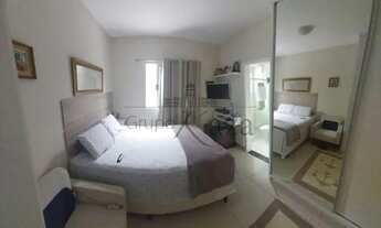 Imagem 3: Casa de condomínio para venda tem 120 metros quadrados com 2 quartos