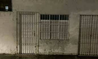 Imagem: Alugo quanto com banheiro próximo a tudo