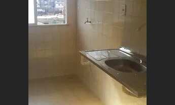 Imagem 2: Vende-se apartamento de 2/4 terceiro andar em frente ao Atacadão