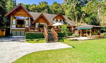 Imagem: Casa para venda tem 322 metros quadrados