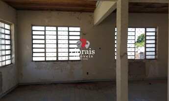 Imagem 4: Casa para Venda em Cuiabá, Centro-Sul, 5 dormitórios, 1 suíte, 4 banheiros, 3 vagas