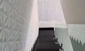 Imagem 7: Vendo casa com piscina