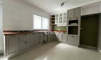 Imagem 6: Sobrado Semi Mobiliado com 3 quartos para Alugar por R$3.200,00 na Rua Aluizio Azevedo 541