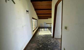 Imagem 4: Casa com 4 Quartos no Jardim América Bauru Piscina e Amplo Quintal