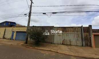 Imagem: Terreno (área) à venda, 840m² por R$