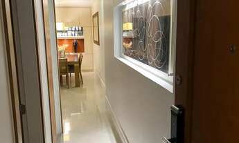 Imagem 3: Imóvel para venda tem 221 metros quadrados com 4 quartos em Icaraí - Niterói - RJ