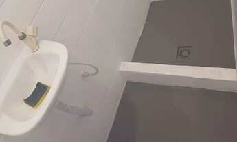 Imagem 6: Aluguel kitinete com pia de cozinha e banheiro