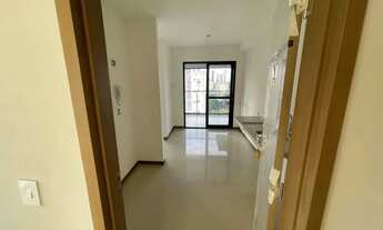 Imagem 3: Oportunidade na Graça - Quarto e sala com varanda 32m²