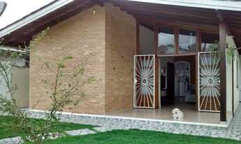 Imagem: Belíssima casa com 3 dormitórios na região