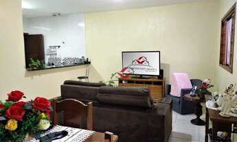 Imagem: Casa e edícula com 4 dorms (2 suítes)