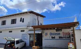 Imagem: Casa comercial e residencial próxima ao