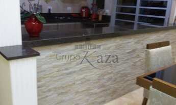 Imagem 7: Sobrado para venda tem 204 metros quadrados com 3 quartos