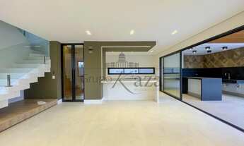 Imagem 6: Casa de Alto Padrão - Residencial Jardim do Golfe - 350m² - 4 Suítes