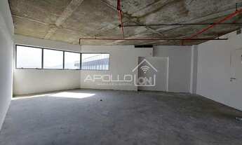 Imagem 2: Ampla sala comercial no Valongo com 2 lavabos