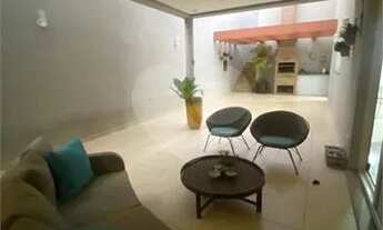 Imagem 5: Sobrado para venda possui 220 metros quadrados com 3 quartos em Água Fria - São Paulo - SP