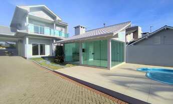 Imagem 2: Lindíssima Casa com Piscina, 3 dormitórios, 2 suites, 220m², 2 vagas, Centro - Sapiranga