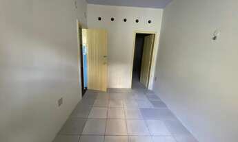 Imagem 5: Casa c/ 2/4 em Vila Fechada, Trav. dos Tupinambas- B. Campos