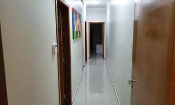 Imagem 4: Térrea para venda com 360 metros quadrados com 3 quartos em Santa Mônica - Uberlândia - MG