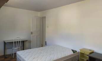 Imagem 5: ALUGO APARTAMENTO MOBILIADO - EXCELENTE LOCALIZAÇÃO. CASTELANEA