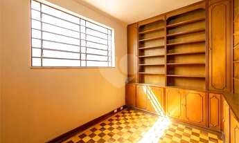 Imagem: São Paulo - Casa Padrão - PERDIZES