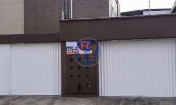 Imagem: Casa dúplex com 2 quartos em condomínio