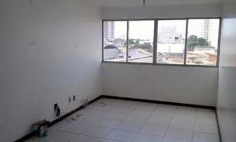 Imagem 6: Centro: Apto 2 qts(1 suíte), sala, cozinha, wc social e área serv. Lado d Câmara Municipal