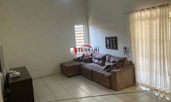 Imagem 7: Aluga-se casa com 3 suítes (c/ ar-condicionado), 3 salas grandes, cozinha, lavanderia, esc