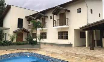 Imagem: Casa alto padrão com piscina nas Palmas