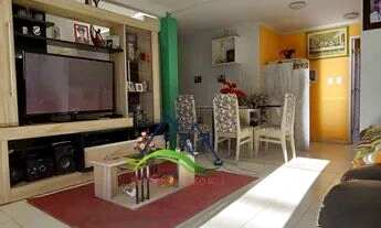 Imagem 3: Casa de andar, com piscina, no bairro Aeroporto