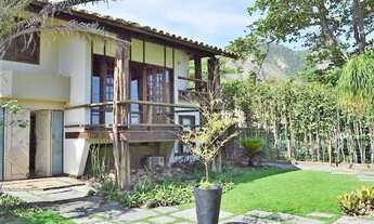 Imagem 2: Mansão em frente a praia com 4 suítes frente praia de Itacoatiara