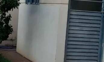 Imagem: Alugo casa em condomínio- Leia o anúncio