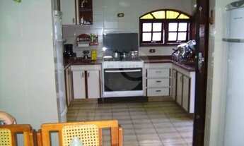 Imagem 4: SOBRADO LINDO A VENDA NA VILA NIVI -PRÓX. AV. GUAPIRA - 3 DORMS (1 SUÍTE), CHURRASQUEIRA E