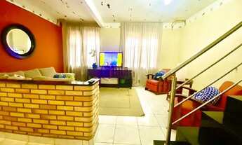 Imagem 2: Sobrado de 4 dorms (1 suíte) à Venda, 188m² por R$ 380.000,00 no Jardim Turquesa