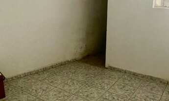 Imagem 2: Casa para aluguel tem 40 metros quadrados com 1 quarto em Jardim Elisa Maria - São Paulo