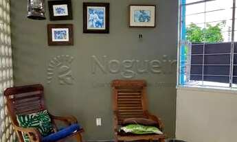 Imagem 5: Casa para venda possui 331 metros quadrados com 4 quartos em Aflitos - Recife - PE