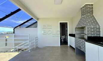 Imagem 3: Cobertura duplex reformada com vista para o mar