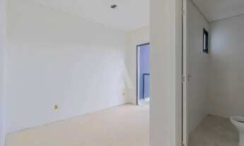 Imagem 9: Sobrado Geminado com 1 suíte(s) mais 2 quarto(s) à venda no bairro Vila Nova em Joinville