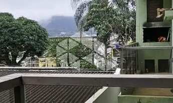 Imagem 3: Apartamento Duplex com 3 dormitórios, 3 banheiros, 1 suíte, com sacada, 1 garagem, centro