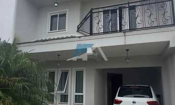 Imagem: Sobrado à venda no Bairro Costeira São