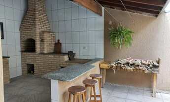 Imagem: Casa à venda no condomínio Jardim Rubi