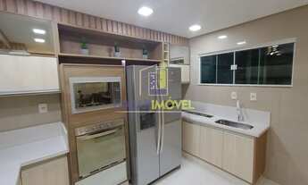 Imagem 6: Casa com 5 quartos sendo 3 suítes, área gourmet com jacuzzi, piscina aquecida, em Bairro B