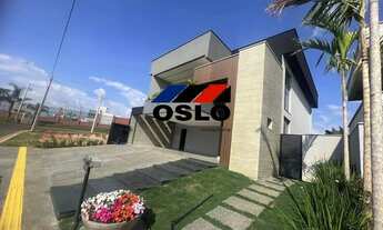 Imagem: CASA COM 04 SUÍTES, GARAGEM, LOCALIZADA