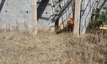 Imagem 3: Terreno 800 mtrs com Construção de Casa 3 dorms (falta acabamento) - negocia com entrada