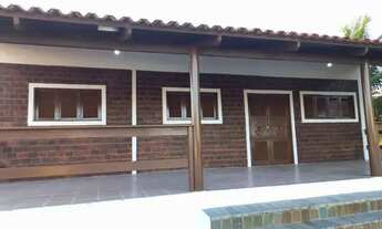 Imagem 2: Valor de Super OPORTUNIDADE para VENDA! Excelente casa à Beira Mar localizada em Praia de