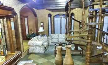 Imagem 6: BS IMOBILIÁRIA VENDE casa estilo colonial em Camboinhas, distante 200 metros da praia