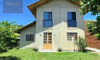 Imagem: Casa em terreno com 360m2 em rua calçada