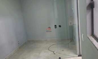 Imagem 3: Galpão Comercial com Pé-Direito Alto 274m² Próximo à Av. Ramid Mauad