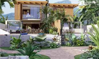 Imagem: Praia da Baleia Casa em frente ao mar disponível